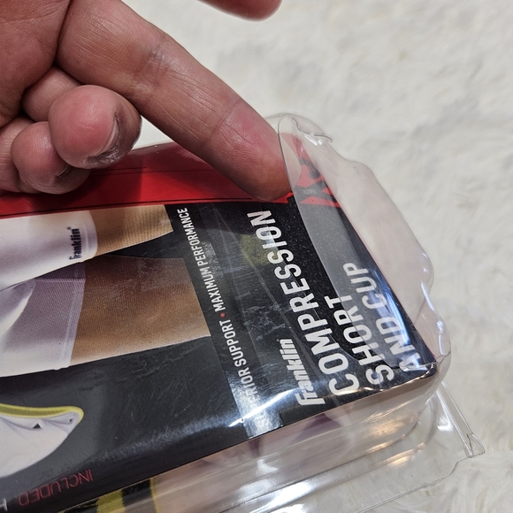 Franklin compression short and cup youth Size-XS (open box, never used) - Picture 5 of 6